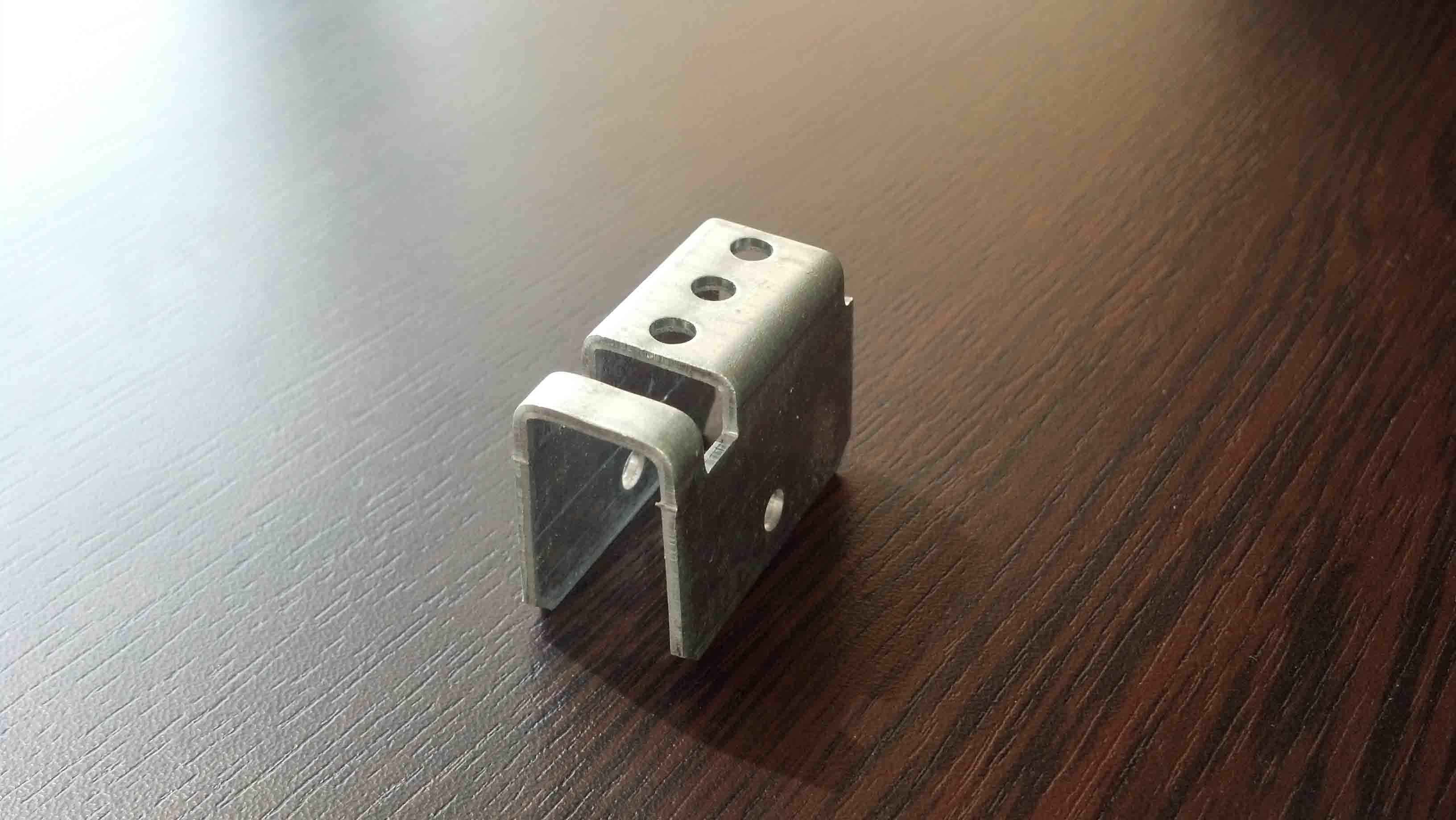 Aluminyum Aks Dar U Bağlantı